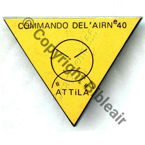 Commando ATTILA Retirage metal insigne tissu G.ET.P 0802 (GERVASI et PUGH) Bol fenetre oval tronque Guilloche fin  Src.STELLA 35Eur(x2) 